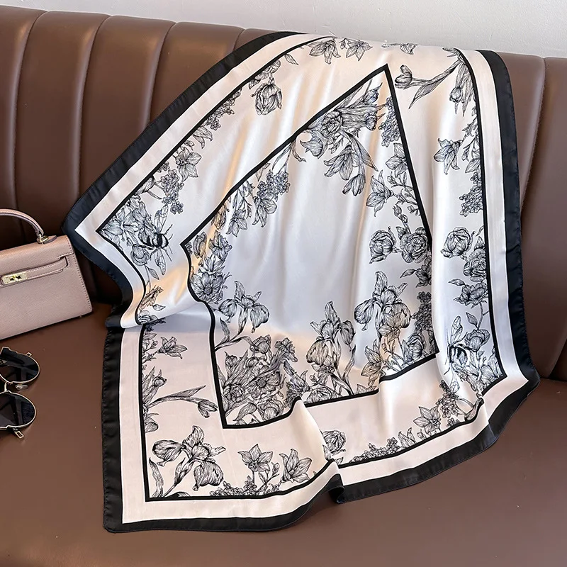 Foulard Carré à Imprimé Floral - Silk Scarf Square avis et prix