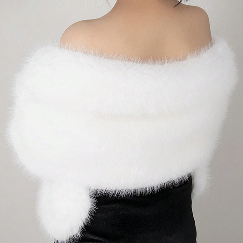 Un châle pour femme en fausse  - Women'S Winter Accessories Set avis et prix